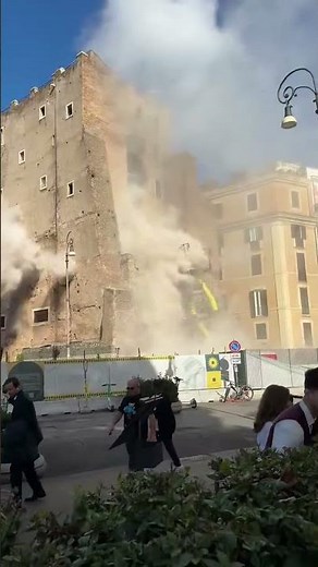 Partial collapse of Torre dei Conti during renovation in Rome, Italy