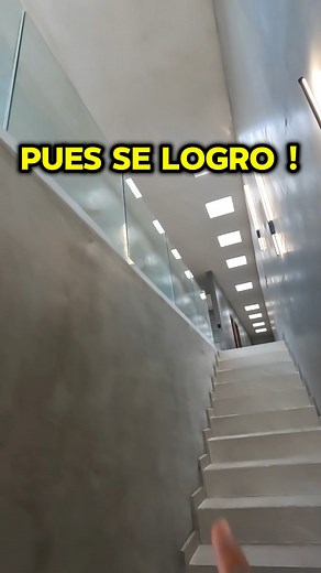 140K views · 2.3K reactions | El cliente termino el proyecto su contratista, le diseñamos el proyecto y él le cambio algunos acabados, pero creo que mejoraron por mucho el proyecto. El proyecto y el diseño en su totalidad se conservó y se respetaron los planos. | Arq. Andres Acosta | Facebook