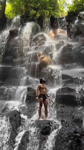 Dmitry Pruntov | lifestyle & sport influencer | Vaya con Dios🙏🏻 Самый красивый водопад, это божественно! @justfooorme #bali #travel #waterfall #nature #island | Instagram