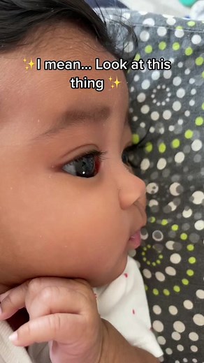 Bisous et Amour: Cuteness de Bébé de 2 Mois