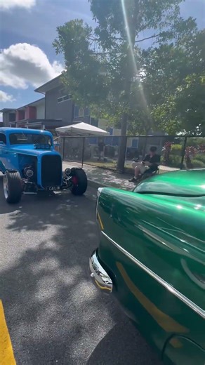 Hot rod show #cars #hotrod #classiccar #viral #ford #auto #automobile #ytshorts #views #car #fyp