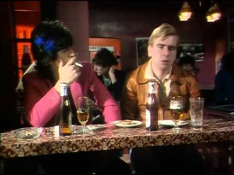 Auf Wiedersehen Pet S01E09 The Alien YouTube 1