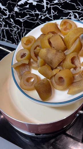 Eat or Pass: Food Challenge with Chef Annie's Kitchen