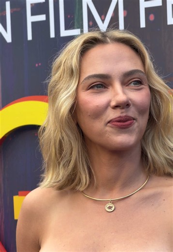 Scarlett Johansson at the #RayGunn premiere #LFF #londonfilmfestival | Scarlett Johansson
