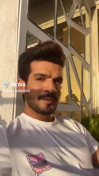 Arjun Bijlani's Hilarious Moments Compilation
