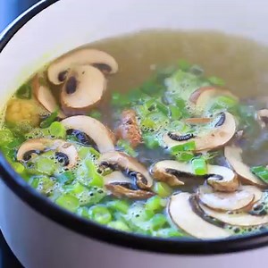 34K views · 47 reactions | Quick and comforting Ginger and Spring Onion Egg Drop Soup – a silky broth with a fiery ginger kick full of fresh spring onions, mushrooms and ribboned eggs. Made with minimal ingredients in under 20 minutes! Gluten Free + Paleo + Low Carb RECIPE >> https://www.asaucykitchen.com/ginger-and-spring-onion-egg-drop-soup/ | A Saucy Kitchen - Gluten Free Recipes | Facebook