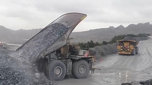 Komatsu 930E | Construction & Heavy Equipments