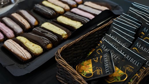 🎃 Щороку ми в Delta Medical традиційно відзначаємо Геловін — яскраво, креативно і з гумором. Це вже добра корпоративна традиція, яка об’єднує команди в усіх країнах нашої присутності. Ми любимо перетворювати офіс на лабораторію фантазії: хтось створює костюм власноруч, хтось дивує гримом, а хтось вражає акторською грою. Для нас Геловін — це не лише розвага, а й простір для проявів творчості, командного духу й гарного настрою. У кожному проєкті, кампанії чи зустрічі ми шукаємо можливість зробити