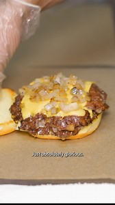 329K views · 3K reactions | Best Smashburger in NYC! Im checking out the smashburger from 7th Street Burger #smashburger #cheeseburger | Jeremy Jacobowitz | Facebook