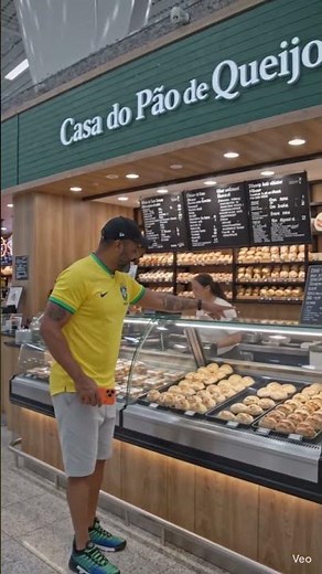Where to eat at Galeão Airport RJ Casa do Pão de Queijo is delicious 2026