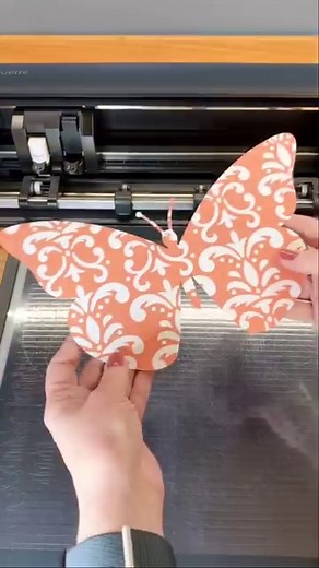The cutest butterfly craft 🦋 Flutter over to silhouetteamerica.com to get the ES Mat today! Currently on sale for Mother’s Day, in a Cameo 5 bundle or by itself! | Silhouette