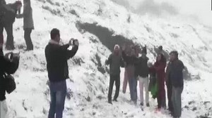 Tiger Hill in Darjeeling receives snowfall