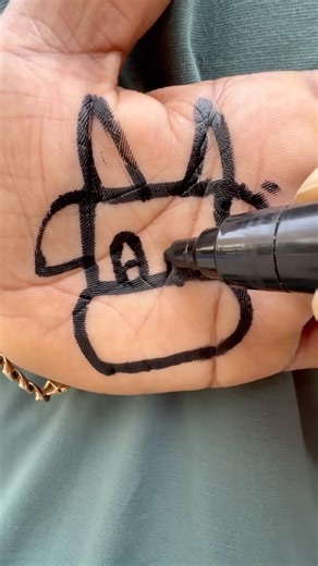 Back Drawing Challenge 😂 Can You Guess What I’m Drawing? #art #drawing