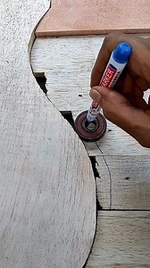 Easy way to find curved lines in wood. #woodworking #woodmeasurement #carpentry | Lank Galon