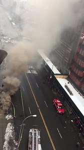 BREAKING NEWS: Carbon monoxide from manhole fire prompts evacuation of Manhattan building: http://7ny.tv/1aLOstW [VIDEO: Craig Saper (@csaper) via Twitter] | ABC7NY