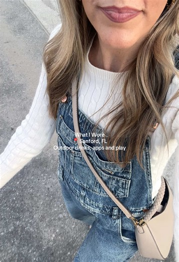 Stylish Overalls Outfit for Saturdays