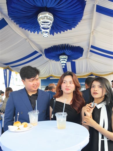 💼 ទីតាំងអាជីវកម្មល្អ ជាគន្លឹះនៃភាពជោគជ័យ! ផ្ទះម៉ូតថ្មី ហូម អហ្វហ្វីស៍ II រចនាឡើងដើម្បីបំពេញតម្រូវការនៃការរស់នៅ និងអាជីវកម្មក្នុងពេលតែមួយ ជាមួយទីតាំងលើផ្លូវពាណិជ្ជកម្មសំខាន់ក្នុងគម្រោង Landmark 271 ✨🏬 🎉ការបើកPre-Sales ផ្ទះម៉ូតថ្មី ហូម អហ្វហ្វីស៍ II ទីតាំងលើផ្លូវពាណិជ្ជកម្ម ក្នុងគម្រោង Landmark 271 ចាប់បើកលក់ហើយ! កក់ផ្ទះក្នុងអំឡុងពេលនេះ ​ដើម្បីទទួលបានការផ្តល់ជូនដ៏ពិសេសមិនធ្លាប់មាន៖ 🎊 ការបញ្ចុះតម្លៃរហូតដល់ 10% 💰 បង់ឥតការប្រាក់រហូតដល់ 𝟑𝟔ខែ 🎁 ការបង្វិលកងឈ្នះប័ណ្ណទឹកប្រាក់ជាច្រើនសន្ធឹកសន្ធាប់ 