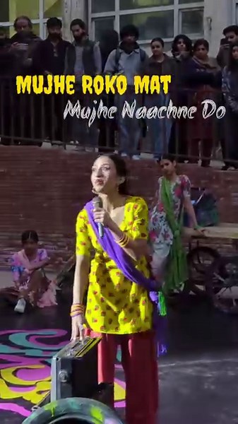 Mujhe Roko Mat ✋🚫 Mujhe Naachne Do 💃🎶✨ #NCATalent #LivePerformance #SarakDharak #ThesisDisplay #ArtA
