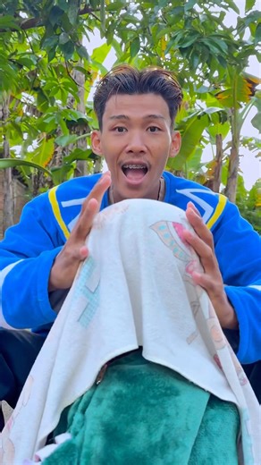 Fake Magic Baby Twins⚽️😆😂 #fyp #shorts #funny #babytwins