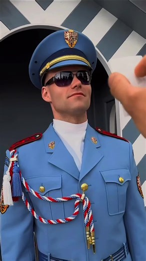 The handsome Prague Castle Guard 🫡 #streetphotography #streetphotography #police #czech