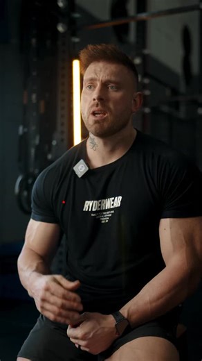 You can’t expect 20-year-old results… in a 30-year-old body. But you can still get strong, lean, healthy and confident again 💪🔥 In your 20s 👉 more time, less stress, faster recovery. In your 30s 👉 career pressure, kids, late nights, slower metabolism… life looks different. But here’s the truth ⬇️ With the right training, smarter nutrition, and consistency, you can still build a body you’re proud of — without living in the gym, starving yourself, or training like a teenager again 🙅‍♂️🔥 This