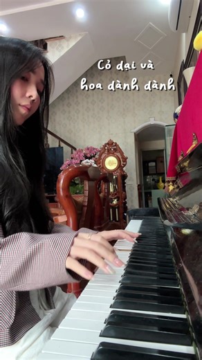 Hướng dẫn chơi đàn piano 'Cỏ Dại và Hoa Dành Dành'