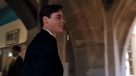 All About 'Dead Poets Society': Themes and Characters