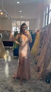 High End Designer Dresses in sizes for every body and prices for every budget! | NewYorkDress.com