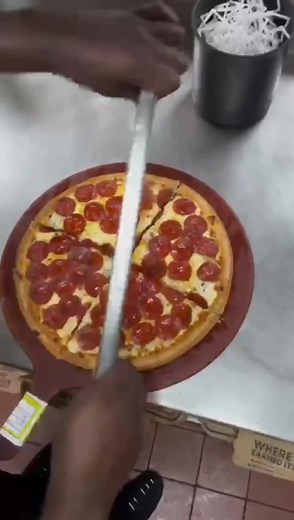 Watch how we create our signature pizzas from scratch! 🍕😍 Get a front-row seat to the magic behind our mouthwatering masterpieces #pizzahut #makeapizzawithus