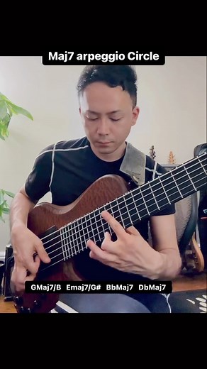Maj7 Arpeggio moving in the circle of minor 3rd🍀 Using the inversion will get us nice voice connections . Have a beautiful weekend! . . . . . #bass #sixstringbass #guitar #classicalguitar #jazz #improvisation #composition @adamovicbasses #practice #etude #music #harmony #voice #leading #inversion #addidas | Moto Fukushima
