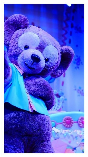 [Dream Pioneer] Duffy and Friends' Wonderful Friendship at Tokyo DisneySea. Duffy photographed in...