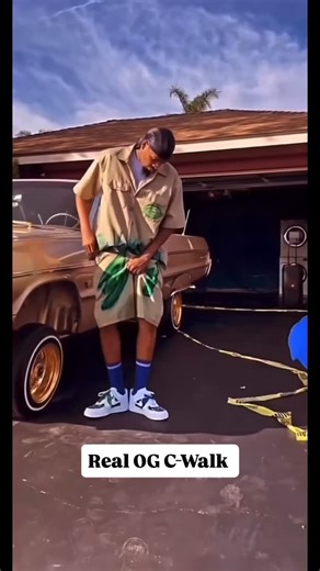 GangBanginMusic on Instagram: "Hands Down Nobody Fuccin Wit Cuhz On This C-Walk Shit #Cwalk #CripWalk #CwalkChallenge #FootWork #WestCoast #GangDance #DoMyDance #Walk #Fyp #ForYou #ForYouPage"