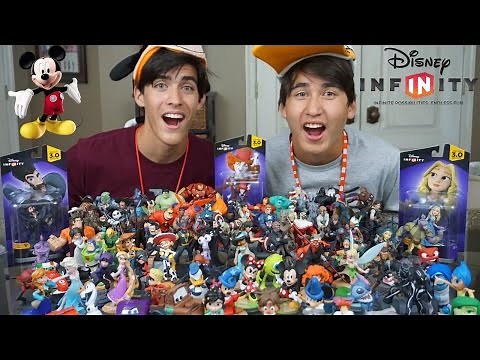 BIGGEST DISNEY INFINITY COLLECTION!!! | 1.0, 2.0, 3.0 SHOWCASE
