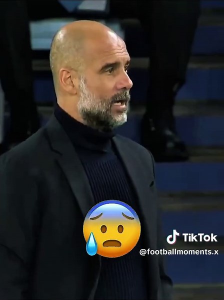 Momentos Engraçados de Goleiros no Futebol