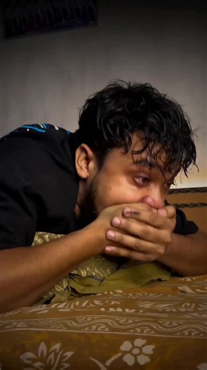 Health/Fitness/Beauty on Instagram: "सिर दर्द से दिमाग फट रहा है? दवा नहीं… ये देसी पानी आज़माओ ⚡ --- #HeadacheRelief #DesiNuskhe #GingerWater #HomeRemedies #AyurvedaTips PainRelief HealthyHabits NaturalHealing HealthReels ViralReels IndianRemedies --- यह घरेलू नुस्खा सामान्य सिर दर्द में सहायक हो सकता है, इसे मेडिकल इलाज का विकल्प न मानें। अगर दर्द बहुत तेज़, बार-बार या माइग्रेन/बीपी से जुड़ा हो तो डॉक्टर से सलाह ज़रूर लें।"