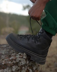 Every journey starts with that first step. #CGFootwear offering warmth and versatility in styling and comfort. Inspired by the Canadian Maple leaf, the outsole’s deep tread design provides excellent grip and flexibility while the diamond ‘wave’ texture across the base of the sole reduces weight: https://bit.ly/3bSzSX1 | Canada Goose