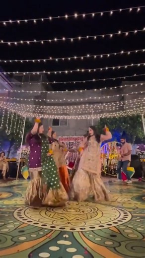 A F G H A N I C L O T H S on Instagram: "Punjabi beautiful wadding 🇦🇫🥰✨#punjabiwedding #punjabidance #punjabisongs #punjabgirl #viralvideos #1million #instagram"