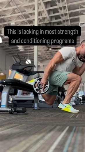 Rob Bozada, FRSC on Instagram: "Reflexive training develops faster, automatic responses that don’t require conscious processing; allowing athletes to react instantly under high-speed, unpredictable conditions (Latash (2008)). Reflexes operate at subcortical levels, bypassing the slower, conscious motor pathways used in voluntary movement. This makes reactions faster and more reliable in sport. Reflexive training also enhances the stretch-shortening cycle (SSC) and joint stability, helping athlet