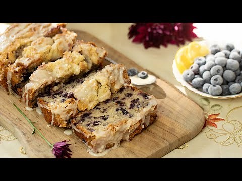 Lemony Blueberry Loaf Cake (with a Crumb Topping!)