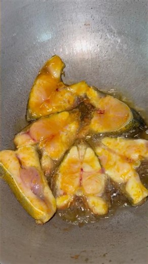 Fish frying🍳 #shorts #youtubevideo #healthymeals #comedy #healthyrecipes #food