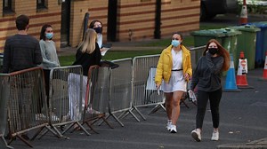 University of Glasgow gives students four-week rent rebate amid Covid crisis | LBC