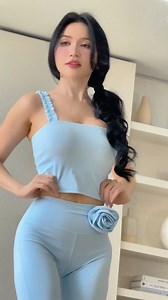 440K views · 5K reactions | 5 BÀI TẬP YOGA GIÚP VÒNG 3 CĂNG TRÒN – TẬP XONG DIỆN LEGGINGS LÀ AUTO ĐẸP #SiThanh #SiTa #Yogagirl #healthylifestyle #outfit Olaben | Sĩ Thanh | Facebook