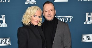 Donnie Wahlberg and Jenny McCarthy Renew Wedding Vows on 7th Anniversary