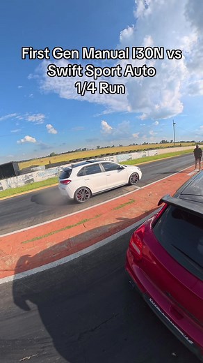 First Gen Manual i30N vs Swift Sport Auto: 1/4 Run