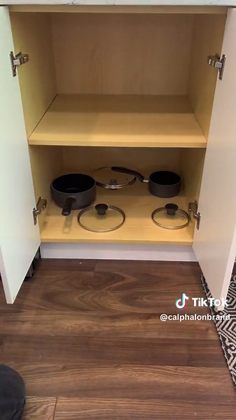 Calphalon Space-Saving Cookware: Organize Your Kitchen
