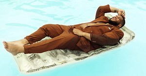 Steven Green Is Changing What It Means To Be a Male Model