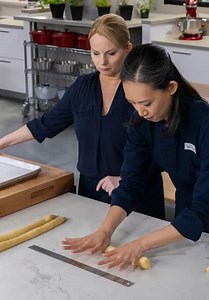 America's Test Kitchen S22:E06 - Jewish Baking