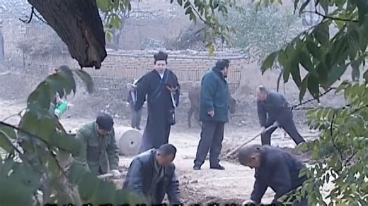 我居然一秒钟都没快进看完的，不得不说，真的很有魅力，点开就被吸引了