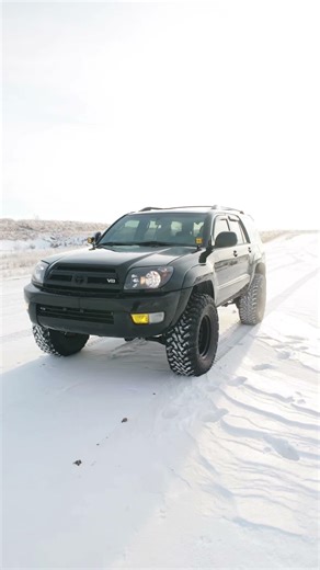 35s looking aggressive in the snow #4runner #cartok #4thgen4runner #offroad #35s