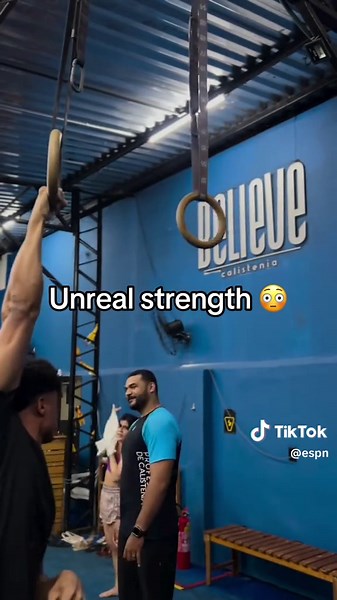 (via bielbelieve/IG) #espnsocial | strength